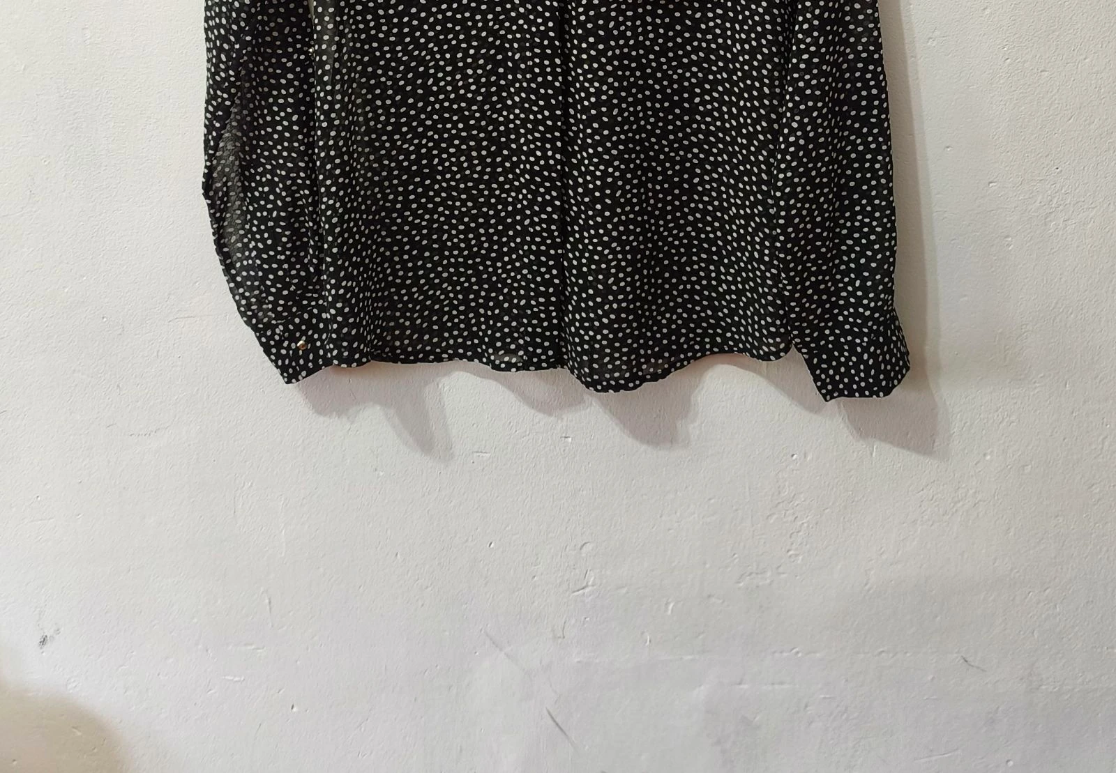 Camisa de lunares preta e branca Amichi mulher Talla S – photo 6